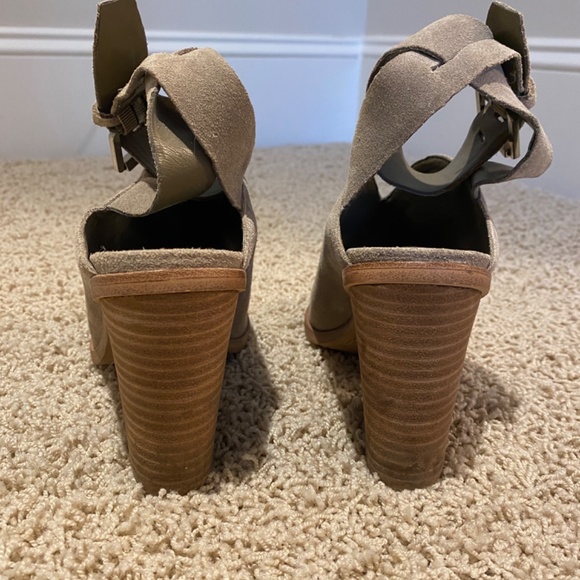 Marc Fisher Heels - Picture 10 of 10